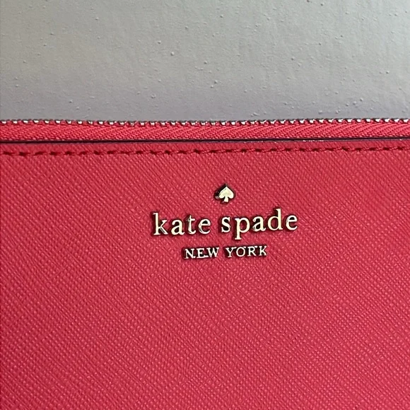 Kate Spade ♠️ Wristlet Handbag - Picture 2 of 10